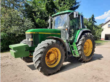 Farm tractor JOHN DEERE 6910