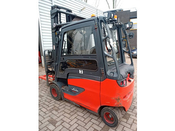 Electric forklift LINDE E