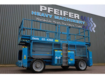 Scissor lift GENIE