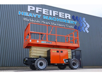 Scissor lift JLG