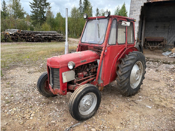Farm tractor MASSEY FERGUSON