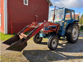 Farm tractor FORD