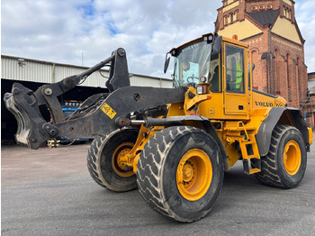 Wheel loader VOLVO L90