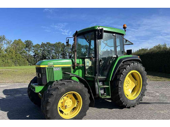 Farm tractor JOHN DEERE 6210
