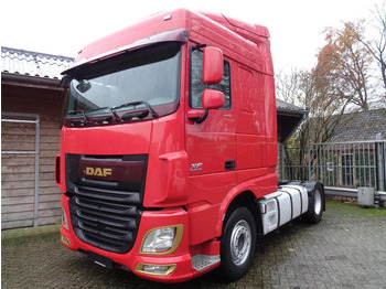 Tractor unit DAF XF 106