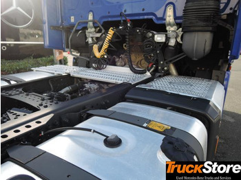 Tractor unit Mercedes-Benz Actros 1845 LS: picture 2