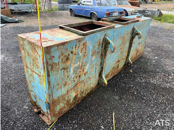 Storage tank