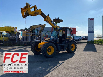 Telescopic wheel loader JCB