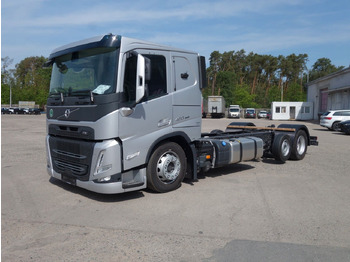 Autotransporter truck VOLVO FM13 460
