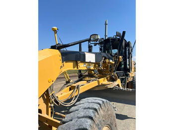 Grader CATERPILLAR 120