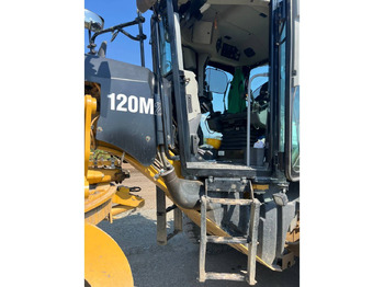 Grader CAT 120M2: picture 2