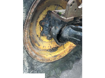 Steering knuckle JOHN DEERE