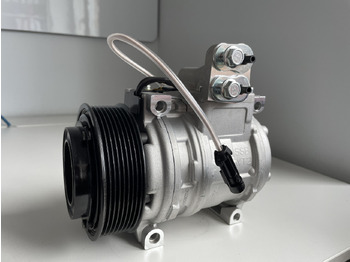 A/C compressor JOHN DEERE
