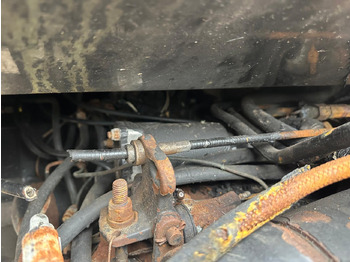 Farm tractor Valtra 8150 8150-4 - cała na części: picture 5