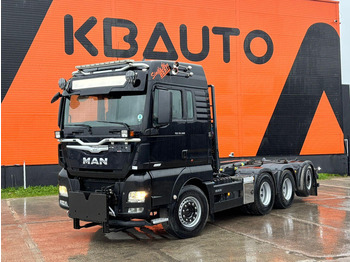 Hook lift truck MAN TGX 35.560
