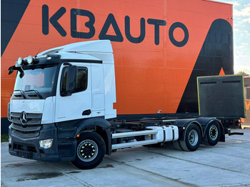 Container transporter/ Swap body truck MERCEDES-BENZ Antos 2545