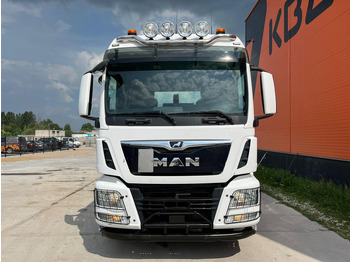 Tractor unit MAN TGS 33.500 6x6 HYDRAULICS: picture 3
