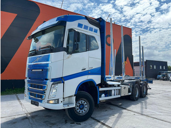 Timber truck VOLVO FH16 750