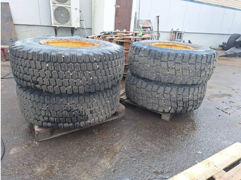 Tire MICHELIN