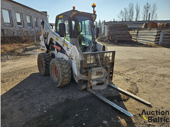 Skid steer loader BOBCAT S650