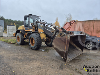 Wheel loader CASE