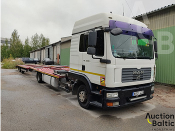 Autotransporter truck MAN TGL 8.240