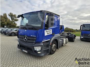 Cab chassis truck MERCEDES-BENZ Actros 1843