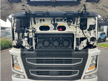 Tractor unit Volvo FH 500 Park cool**2xdieseltanks**Fridge**FH500 2017**: picture 3