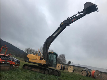Crawler excavator Volvo EC 160 CL well: picture 3