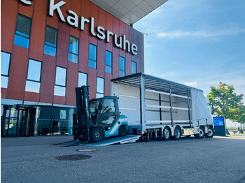 Curtainsider truck Volvo FH 500 8x2 Arbeitsbühnen Transporter LBW 9t: picture 5