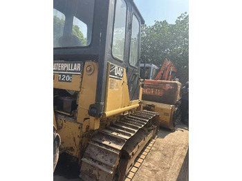 Bulldozer CATERPILLAR D4C: picture 3