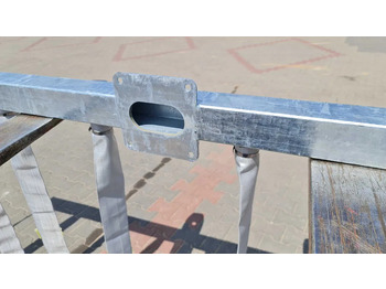 Slurry injector