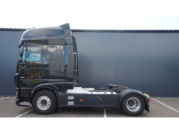 Tractor unit DAF XF 530