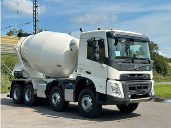 Concrete mixer truck VOLVO FMX 500
