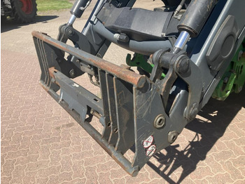 Farm tractor John Deere 6125R: picture 5