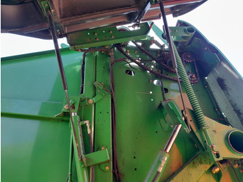 New Bale wrapper John Deere 864 Premium: picture 3