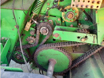 New Bale wrapper John Deere 864 Premium: picture 2