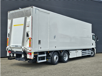 Box truck MAN TGM 26.320 / 6x2-4 / LBW / 6000kg TAIL LIFT: picture 2