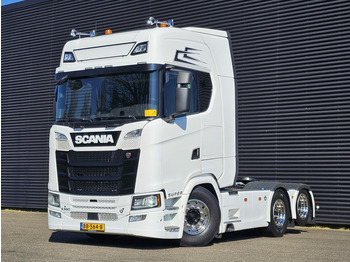 Tractor unit SCANIA S 580