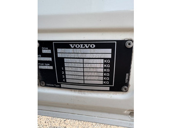 Refrigerator truck Volvo FM 410 6X2 Kühlkoffer mit Carrier Diesel & Strom: picture 3