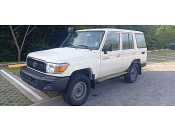 Car TOYOTA Land Cruiser
