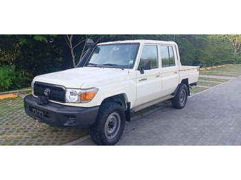Pickup truck TOYOTA Land Cruiser