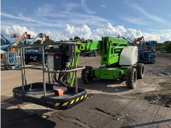 Articulated boom NIFTYLIFT