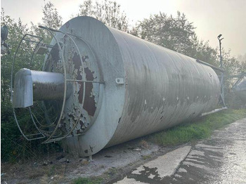 Cement silo