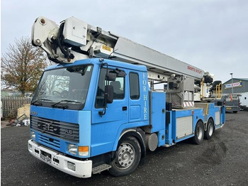 Crane truck VOLVO FL10