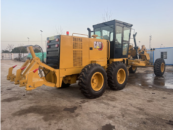 Grader Caterpillar 140H: picture 3