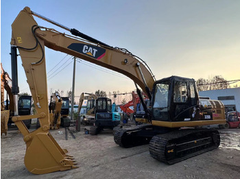 Crawler excavator CATERPILLAR 320D