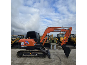 Mini excavator DOOSAN DH60