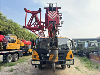All terrain crane SANY STC200: picture 4