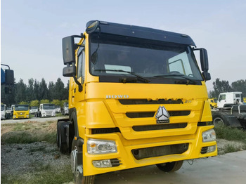 Tractor unit SINOTRUK HOWO